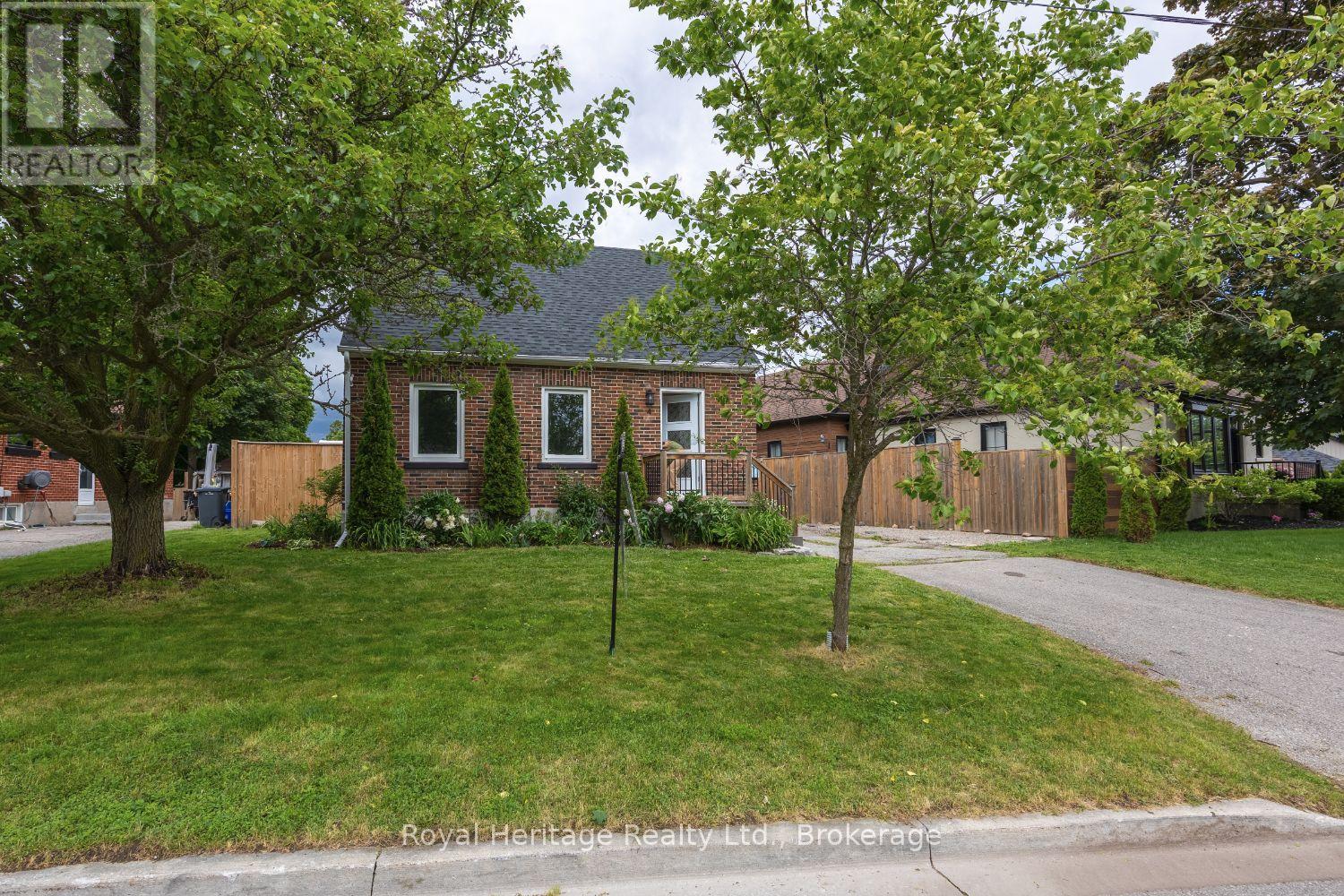 4 Jane Street, Clarington, Ontario  L1C 1G1 - Photo 3 - E13515048