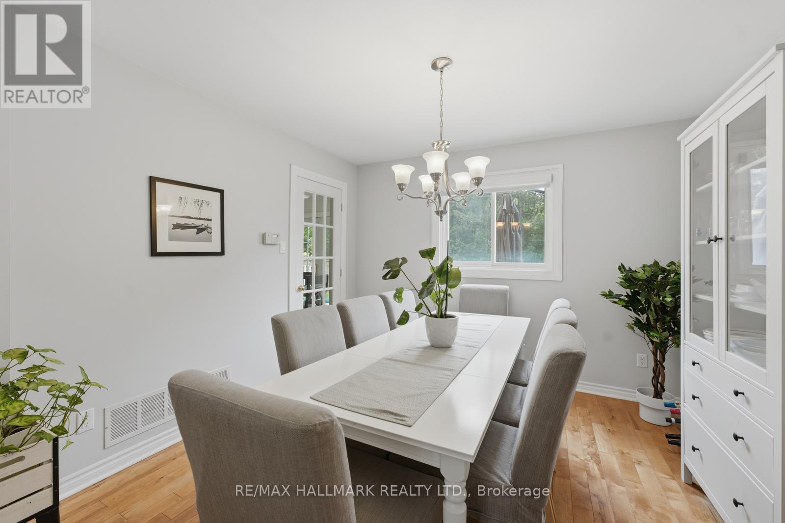 2494 Headon Forest Drive, Burlington, Ontario  L7M 3Z9 - Photo 13 - W13515054