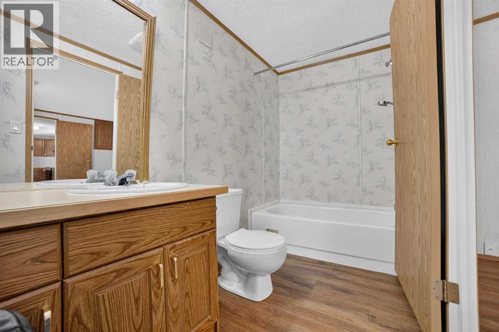 3240 29 Street S, Lethbridge, Alberta  T1K 7J9 - Photo 25 - A2326108