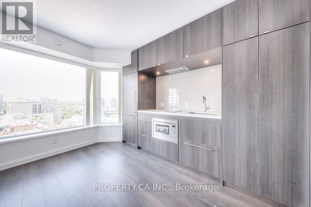 1520 - 155 YORKVILLE AVENUE, Toronto, Ontario