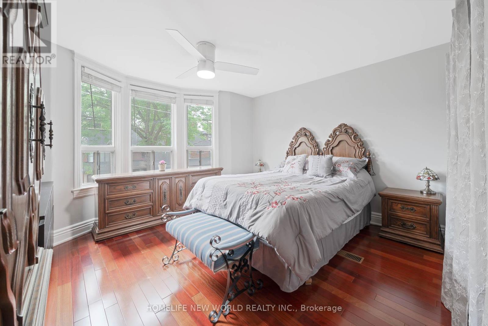 54 Marchmount Road, Toronto, Ontario  M6G 2A9 - Photo 19 - C13515872