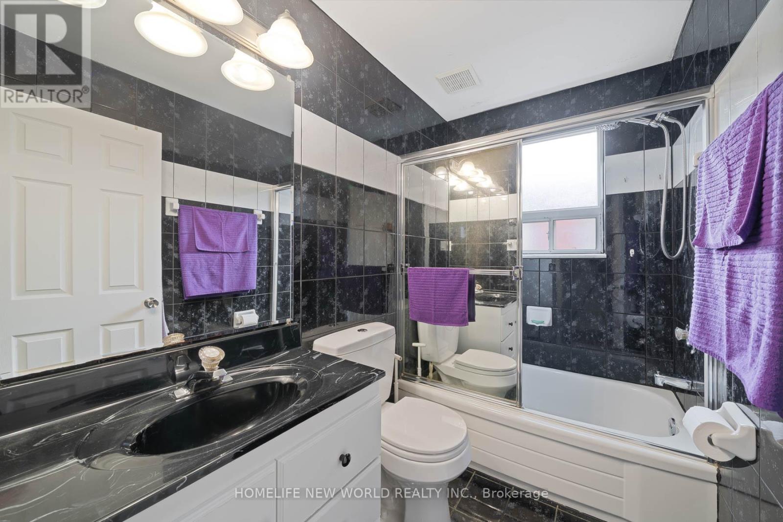54 Marchmount Road, Toronto, Ontario  M6G 2A9 - Photo 22 - C13515872