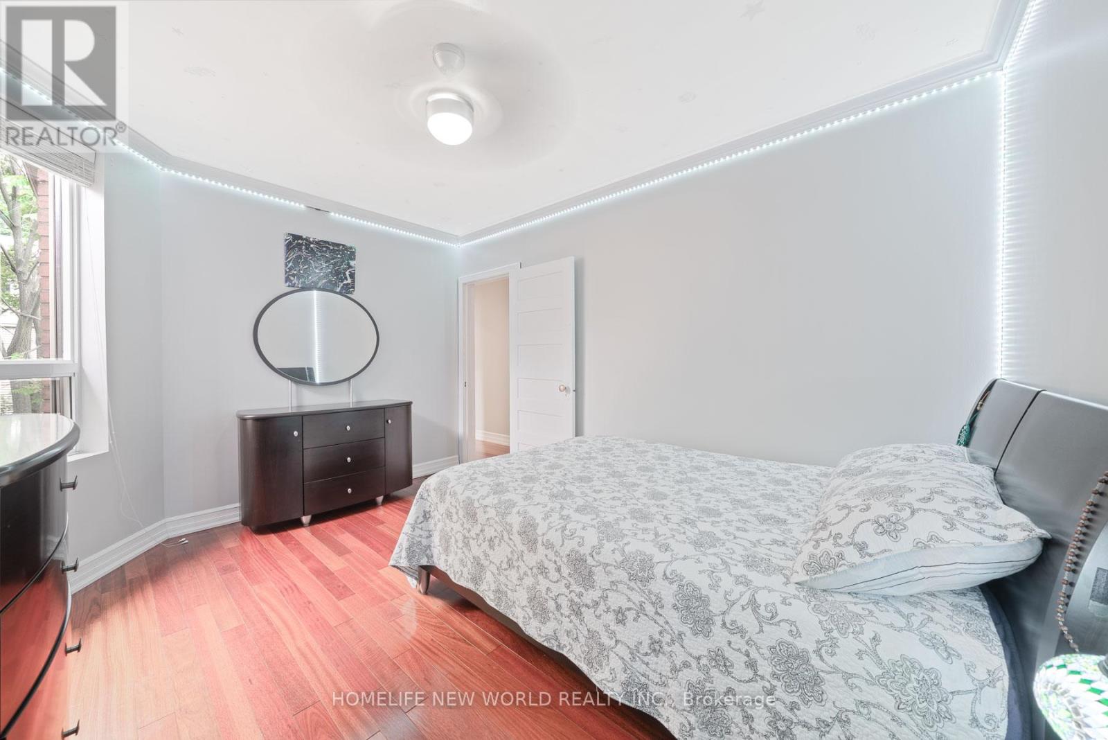 54 Marchmount Road, Toronto, Ontario  M6G 2A9 - Photo 25 - C13515872