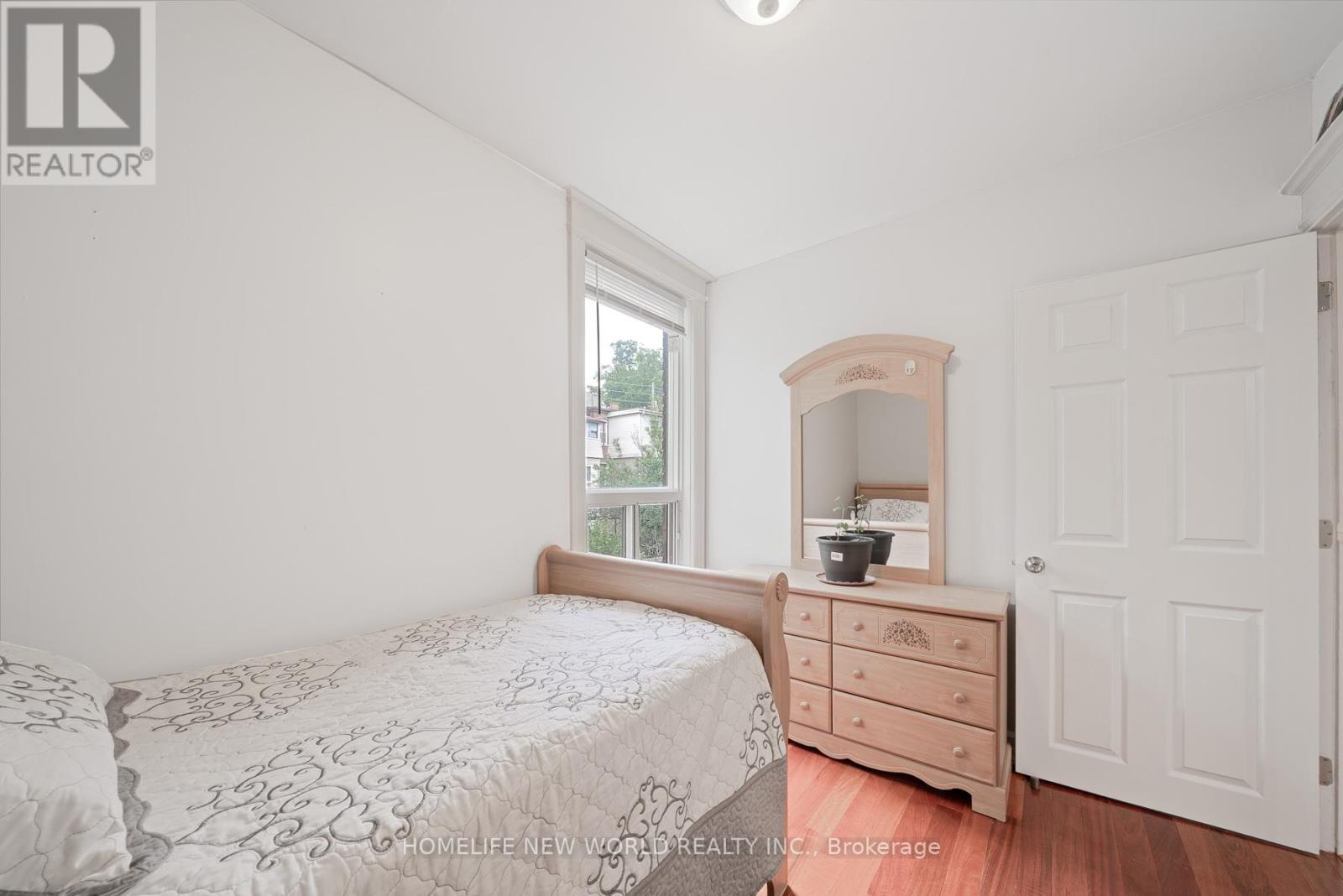 54 Marchmount Road, Toronto, Ontario  M6G 2A9 - Photo 28 - C13515872