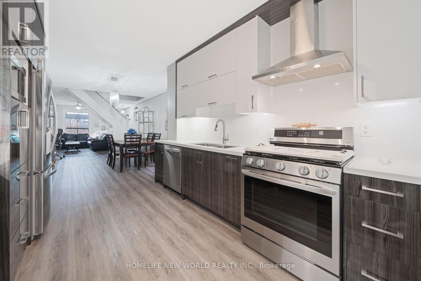 54 Marchmount Road, Toronto, Ontario  M6G 2A9 - Photo 7 - C13515872