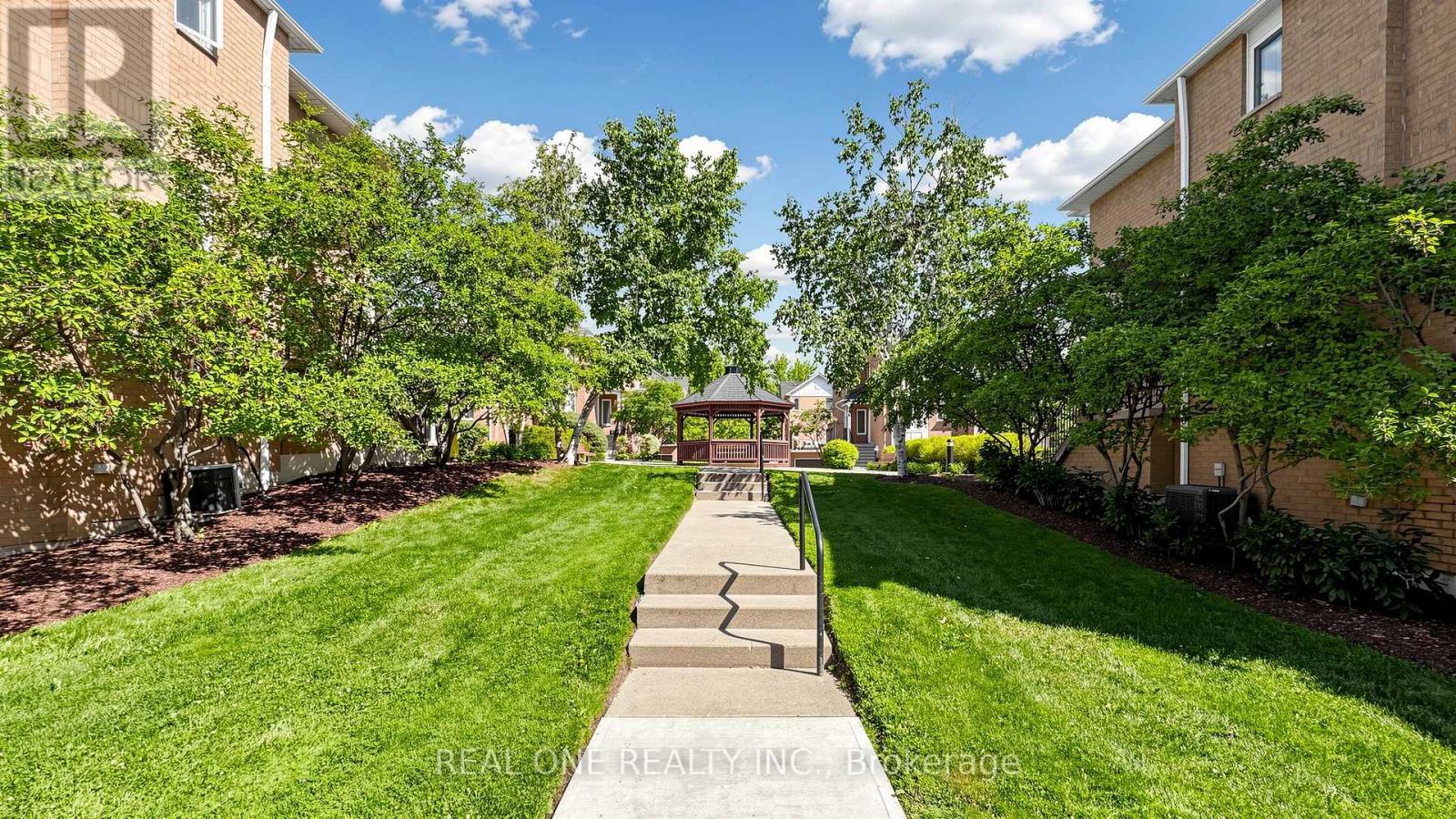 83 Mondeo Drive, Toronto, Ontario  M1P 5B6 - Photo 36 - E13515734