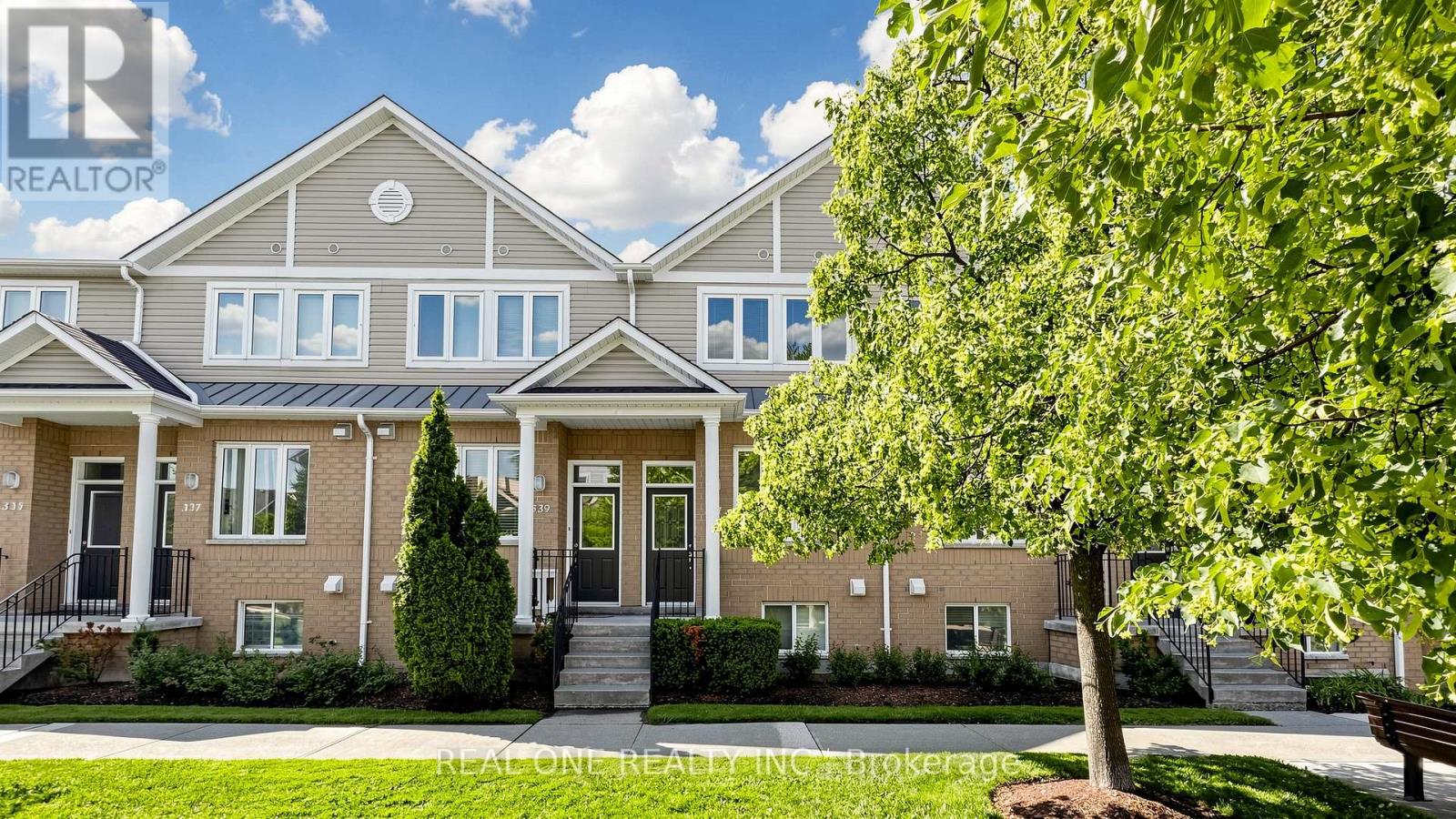 83 Mondeo Drive, Toronto, Ontario  M1P 5B6 - Photo 4 - E13515734