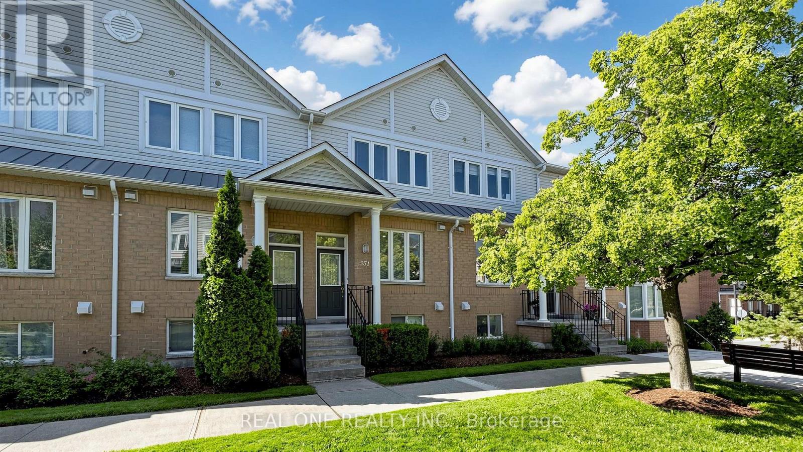 83 Mondeo Drive, Toronto, Ontario  M1P 5B6 - Photo 5 - E13515734