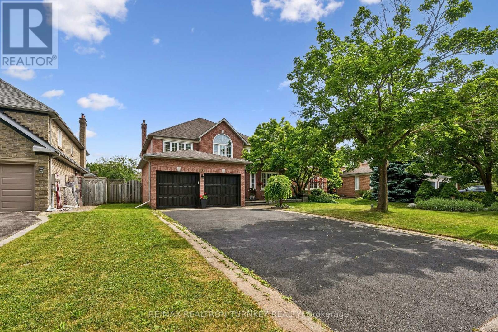 638 Gagnon Place, Newmarket, Ontario  L3X 1V8 - Photo 3 - N13515768