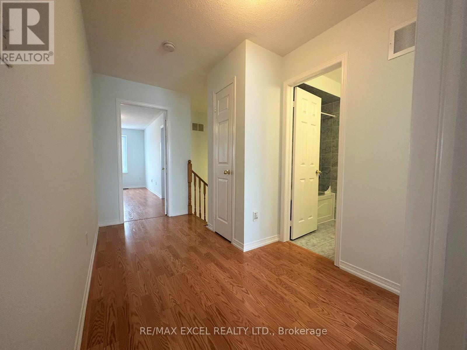 588 Hoover Park Drive, Whitchurch-Stouffville, Ontario  L4A 0S8 - Photo 12 - N13515854