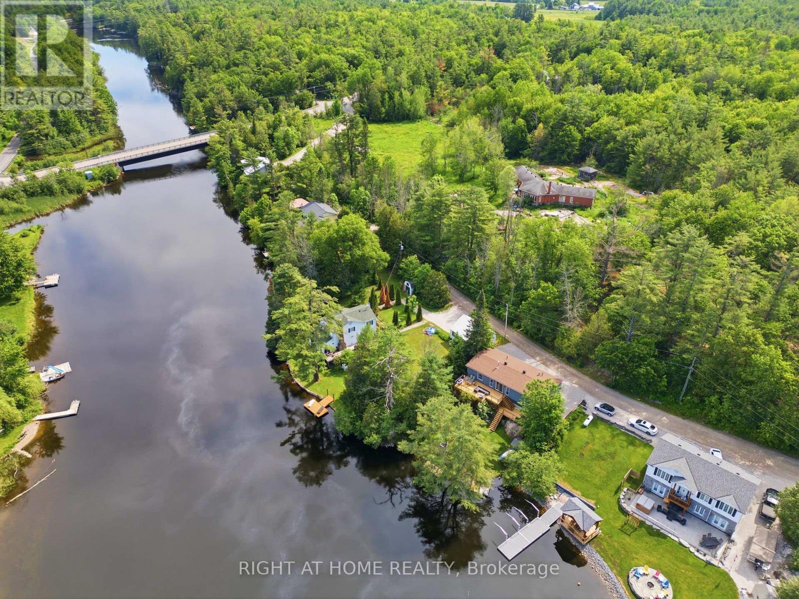 8168 LAIDLAW AVENUE, ramara, Ontario