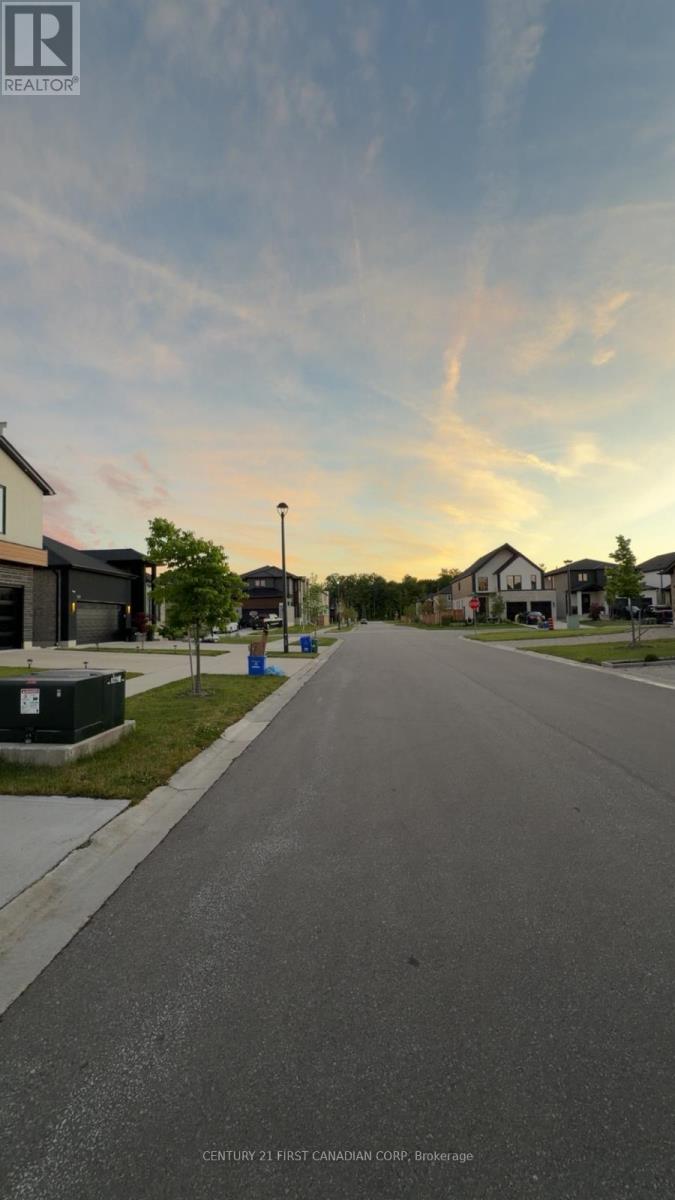 B - 2573 Bridgehaven Drive, London North, Ontario  N6G 0Z7 - Photo 2 - X13514830