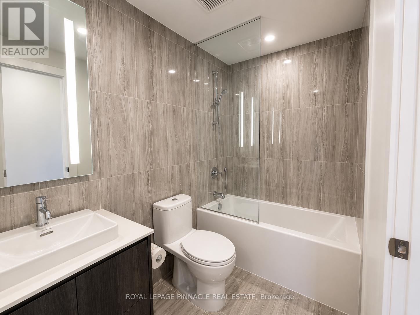 444 - 858 Dupont Street, Toronto (Dovercourt-Wallace Emerson-Junction), Ontario  M6G 0C1 - Photo 8 - W13515654