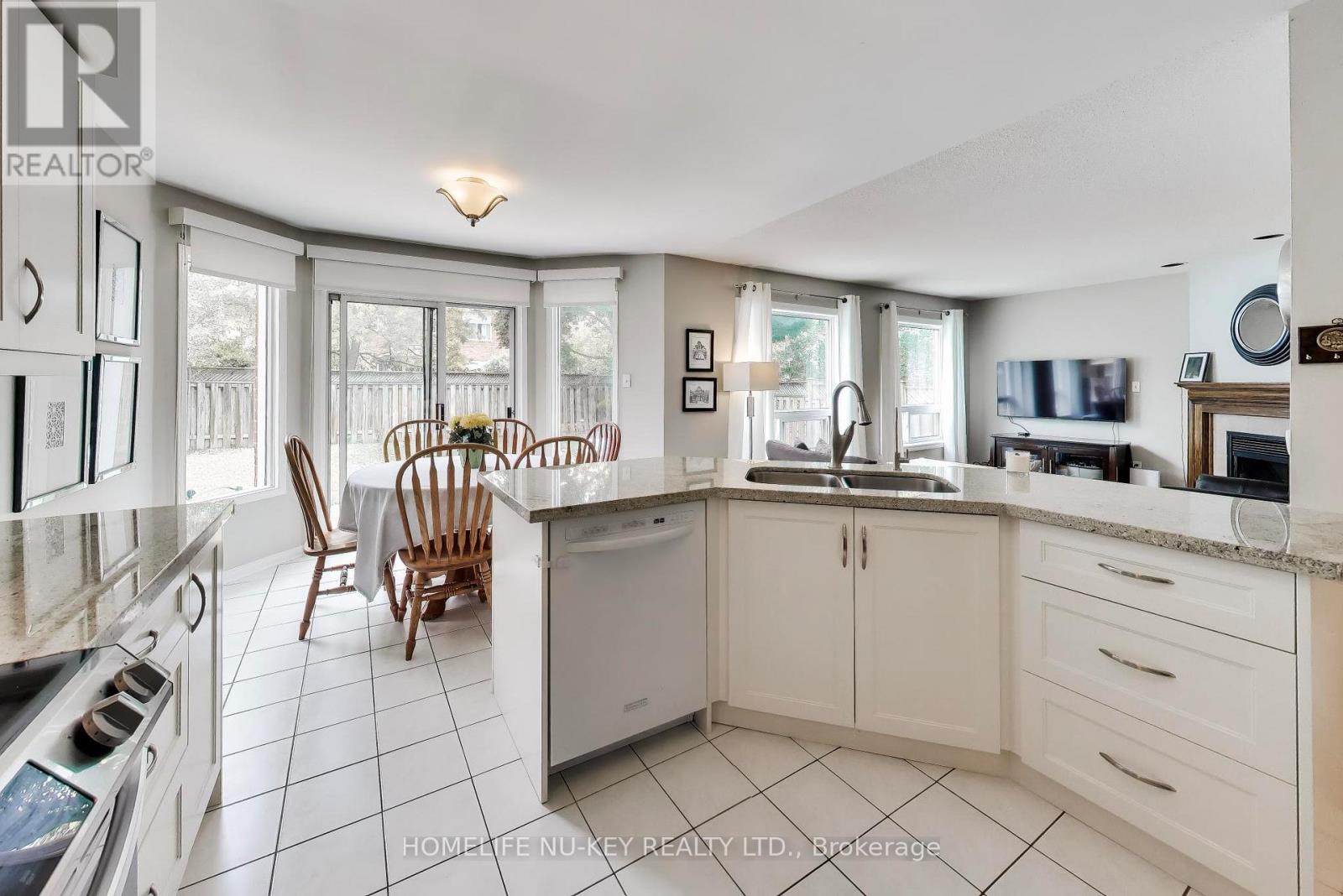 27 Lauchlin Crescent, Halton Hills, Ontario L7G 5R1 - Photo 14 - W13515658