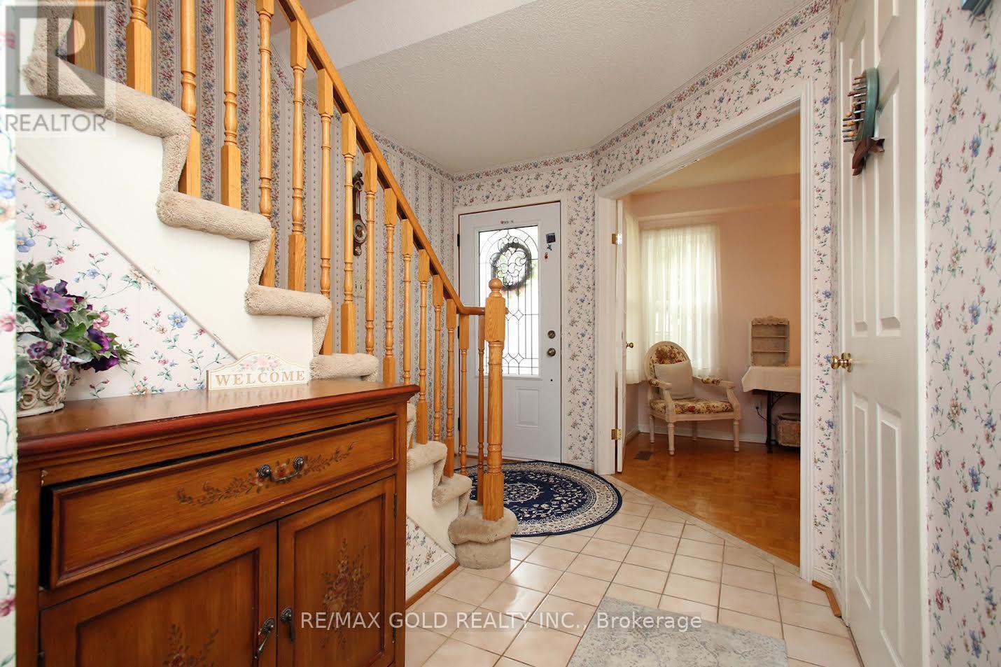 65 Cheviot Crescent, Brampton, Ontario L6Z 4G9 - Photo 3 - W13515674