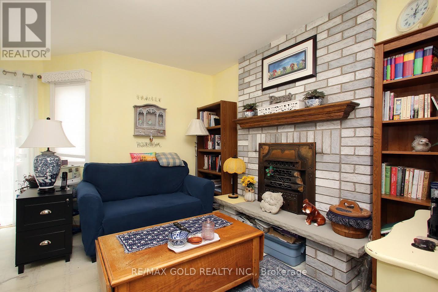 65 Cheviot Crescent, Brampton, Ontario L6Z 4G9 - Photo 5 - W13515674