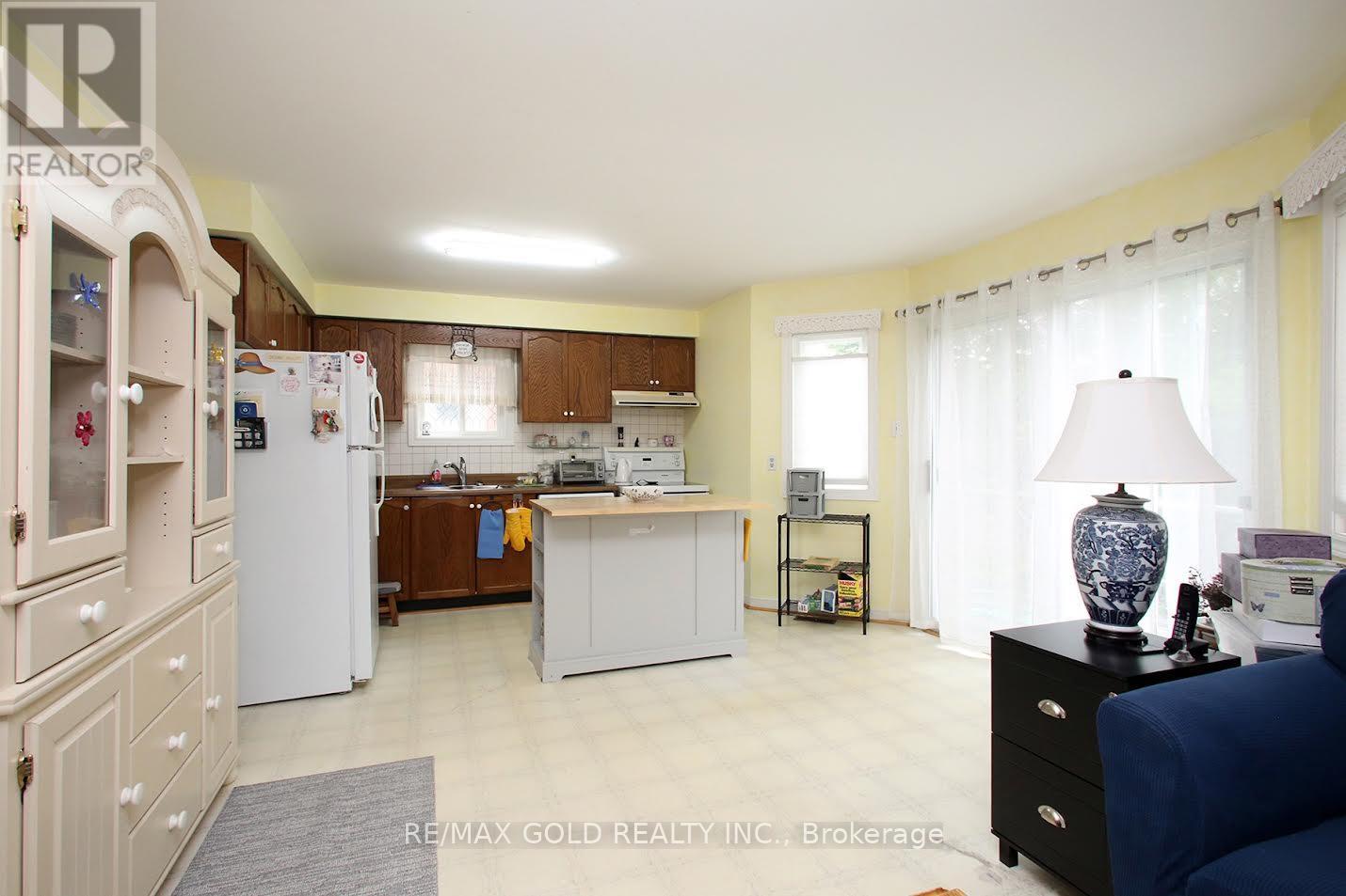 65 Cheviot Crescent, Brampton, Ontario L6Z 4G9 - Photo 9 - W13515674