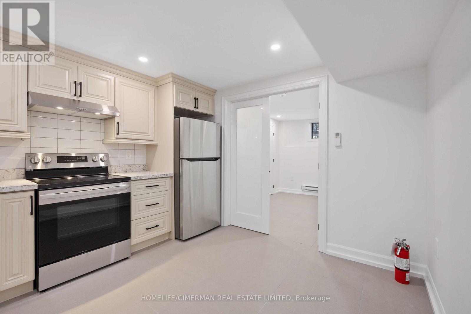 Lower - 861 Ossington Avenue, Toronto, Ontario  M6G 3V2 - Photo 14 - W13515676
