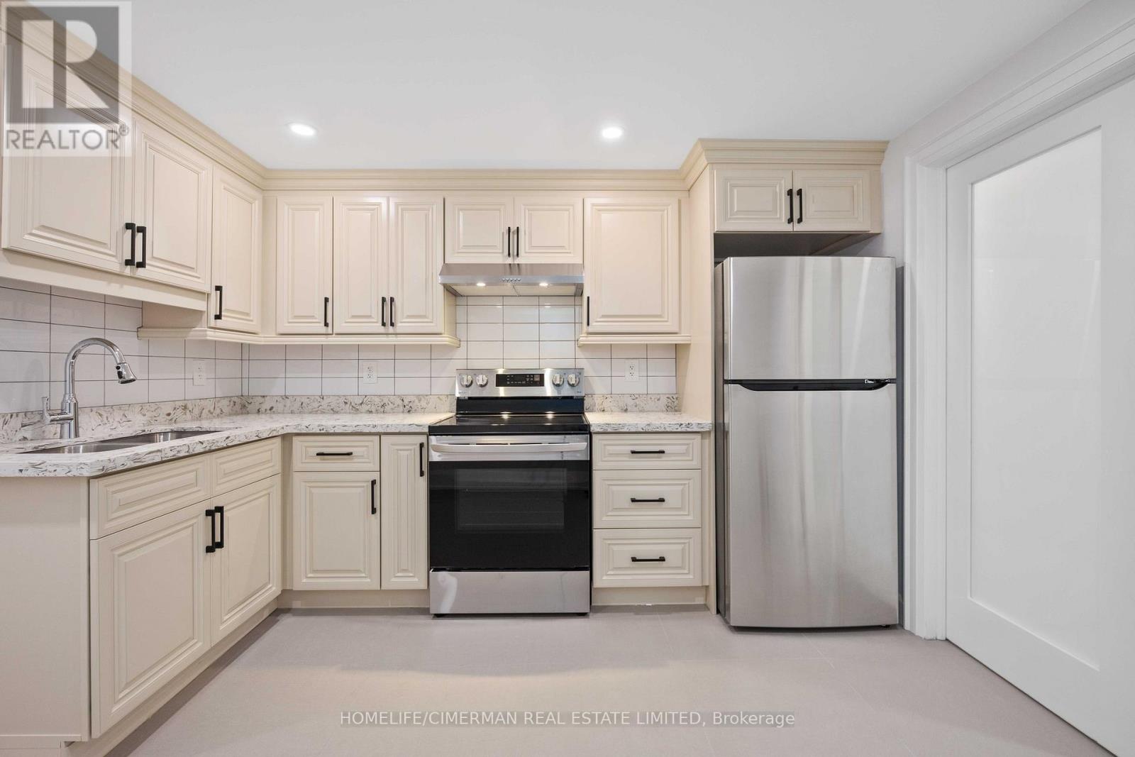 Lower - 861 Ossington Avenue, Toronto, Ontario  M6G 3V2 - Photo 16 - W13515676