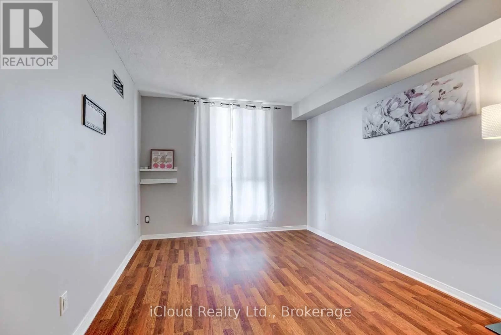 1514 - 145 Hillcrest Avenue, Mississauga, Ontario  L5B 3Z1 - Photo 11 - W13515762