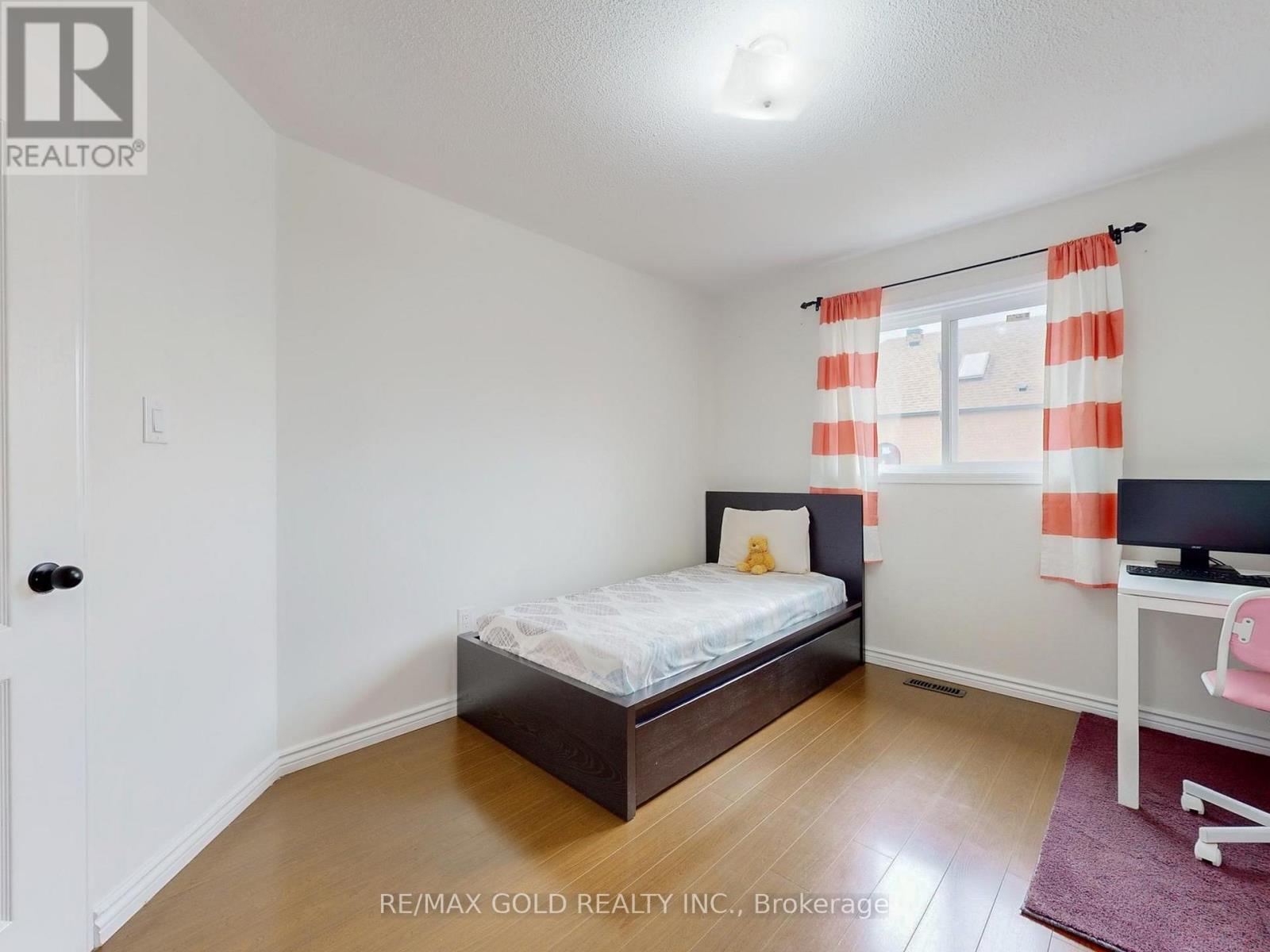 4 Treepark Street, Brampton, Ontario  L6R 1T3 - Photo 15 - W13515818
