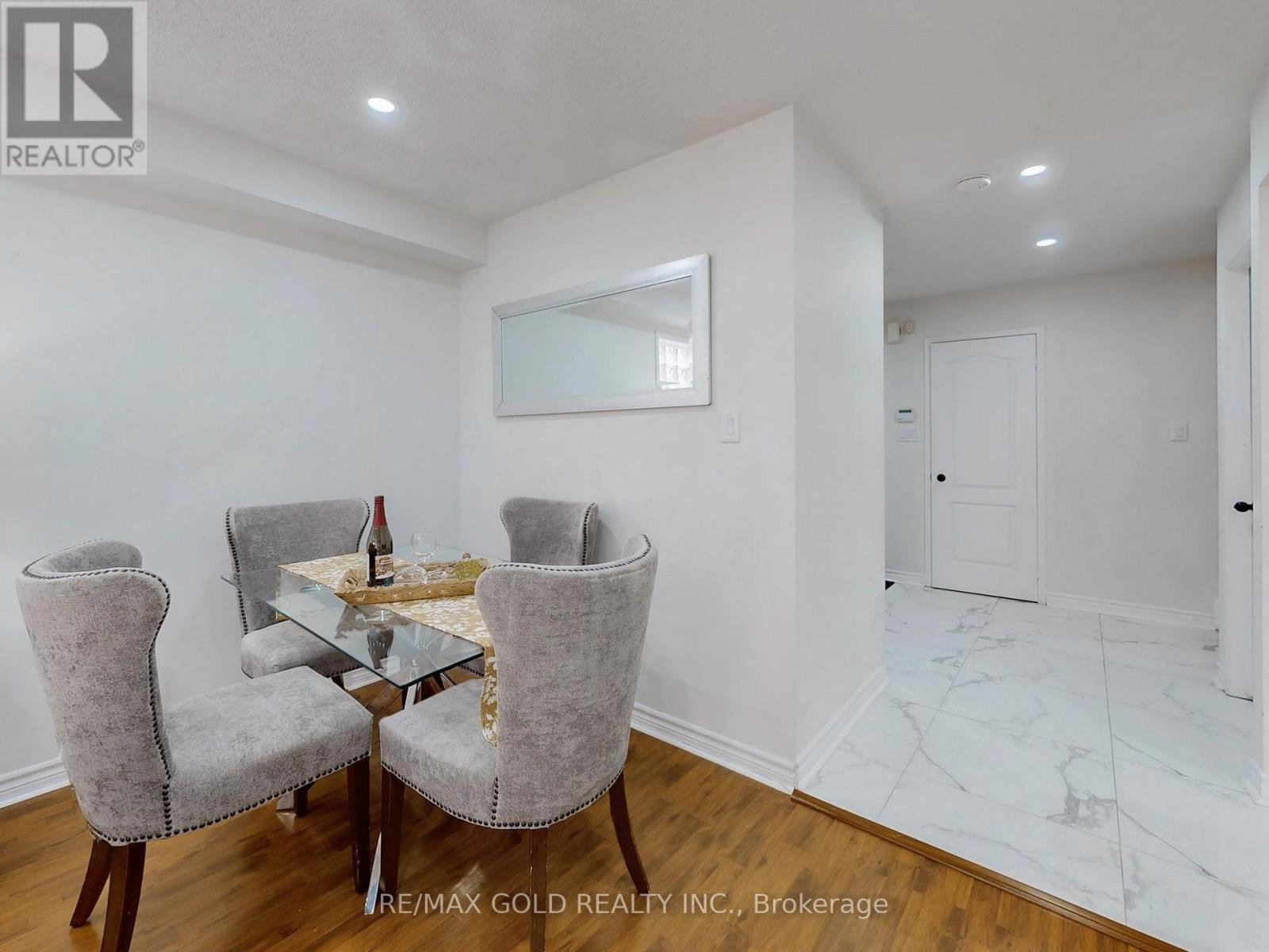 4 Treepark Street, Brampton, Ontario  L6R 1T3 - Photo 6 - W13515818