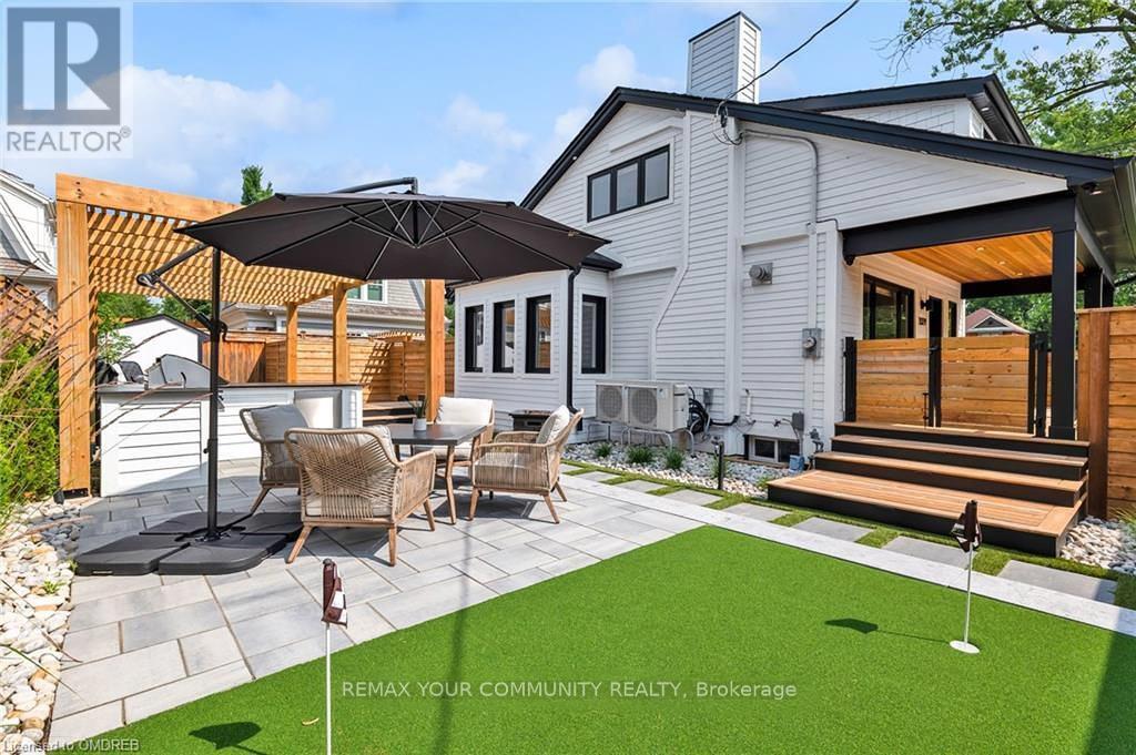 1379 Caroline Street, Burlington, Ontario  L7S 1H5 - Photo 32 - W13515900