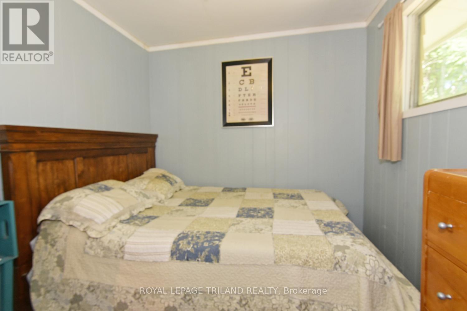 6302 Huron Drive, Lambton Shores, Ontario  N0N 1J1 - Photo 12 - X13515972