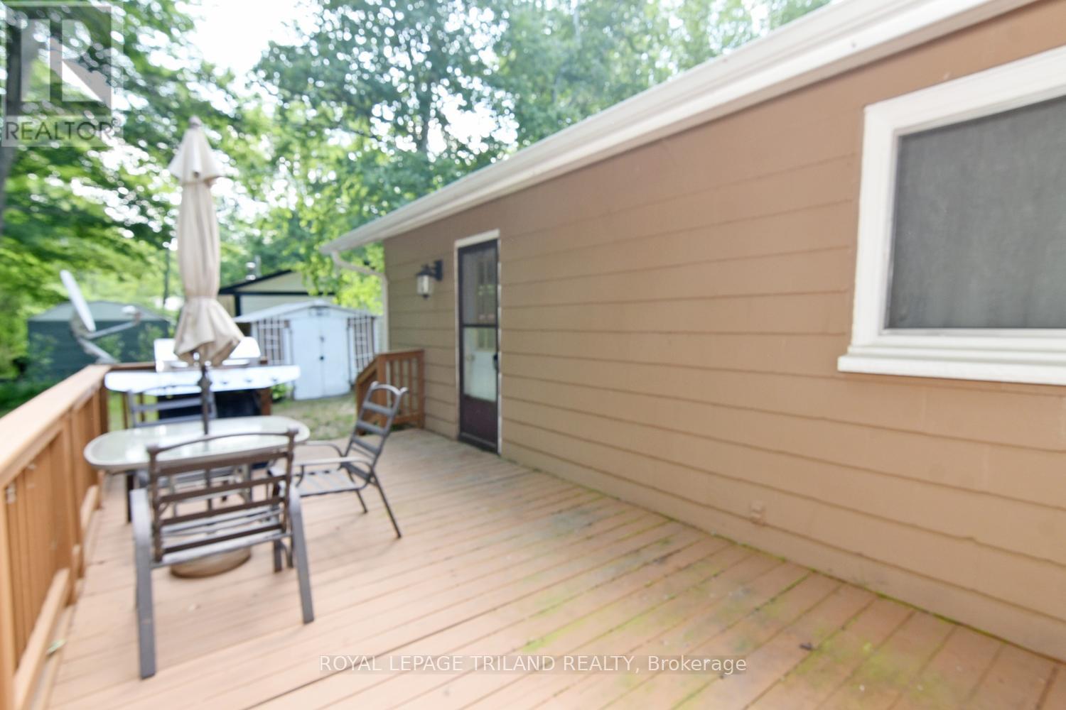6302 Huron Drive, Lambton Shores, Ontario  N0N 1J1 - Photo 16 - X13515972