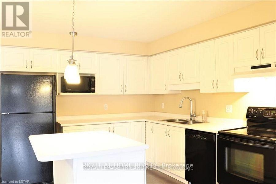 709 Silversmith Street, London North, Ontario  N6H 5R8 - Photo 3 - X13515988