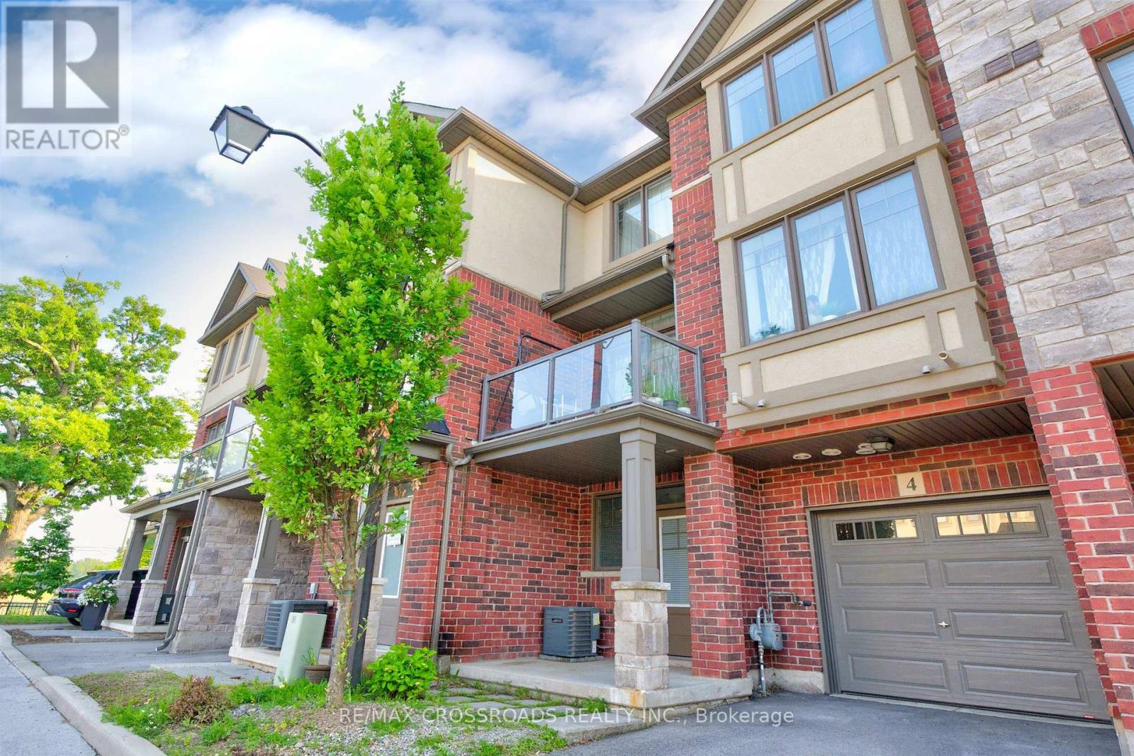4 Near Lane, Hamilton, Ontario  L9G 0H2 - Photo 3 - X13515866