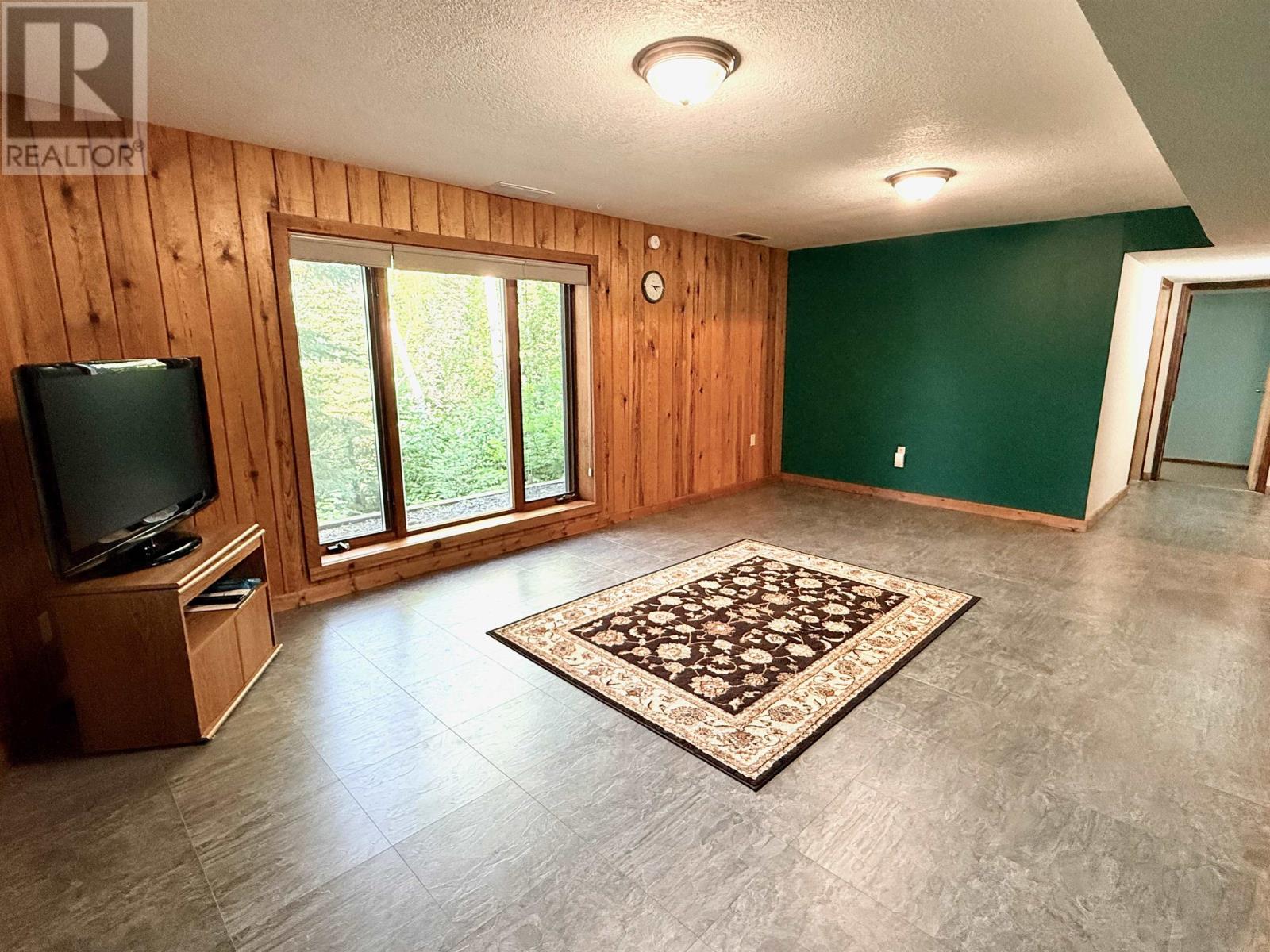 60 Campbell Road, Kenora, Ontario  P9N 4N3 - Photo 24 - TB2601759