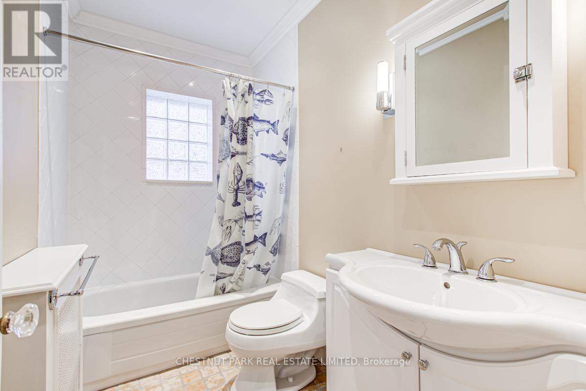 124 Glen Road, Toronto, Ontario  M4W 2W2 - Photo 27 - C13515950