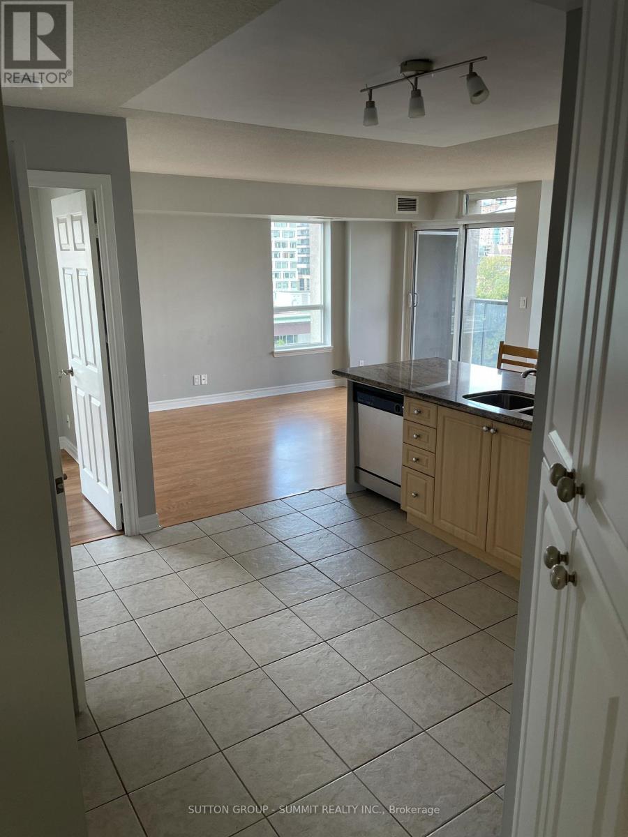 805 - 225 Wellesley Street E, Toronto, Ontario  M4X 1X8 - Photo 12 - C13515990