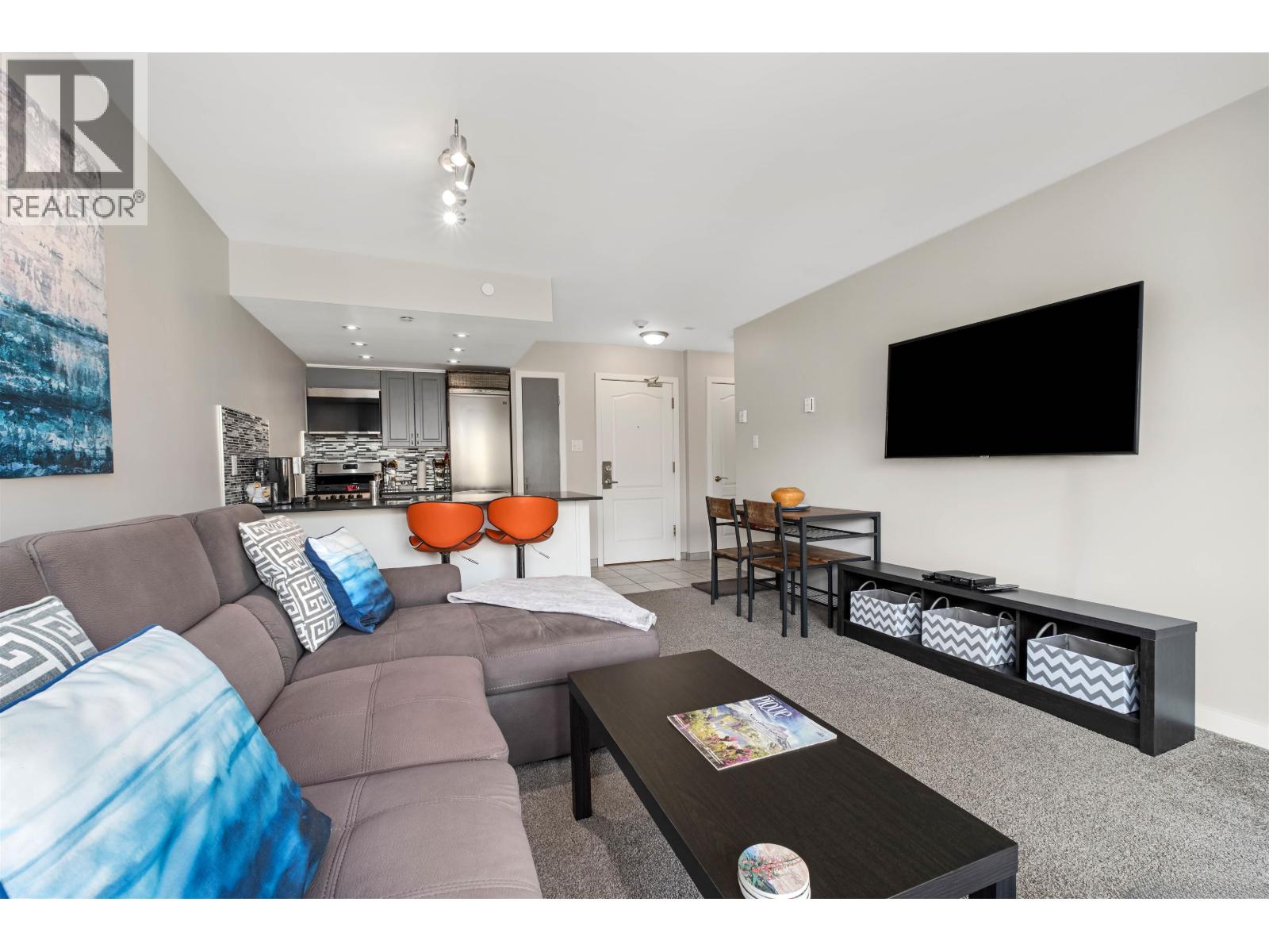 613 4809 Spearhead Drive, Whistler, British Columbia  V8E 1E7 - Photo 4 - R3142068