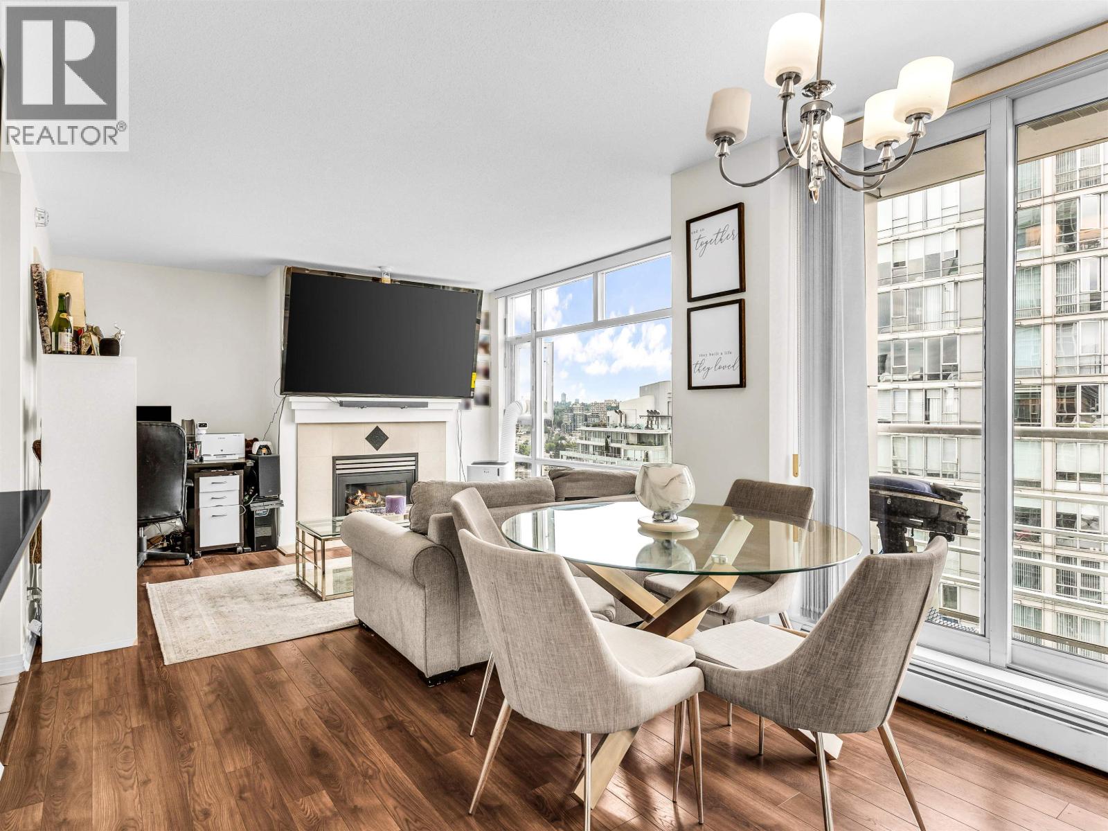2807 1199 Marinaside Crescent, Vancouver, British Columbia  V6Z 2Y2 - Photo 3 - R3142071