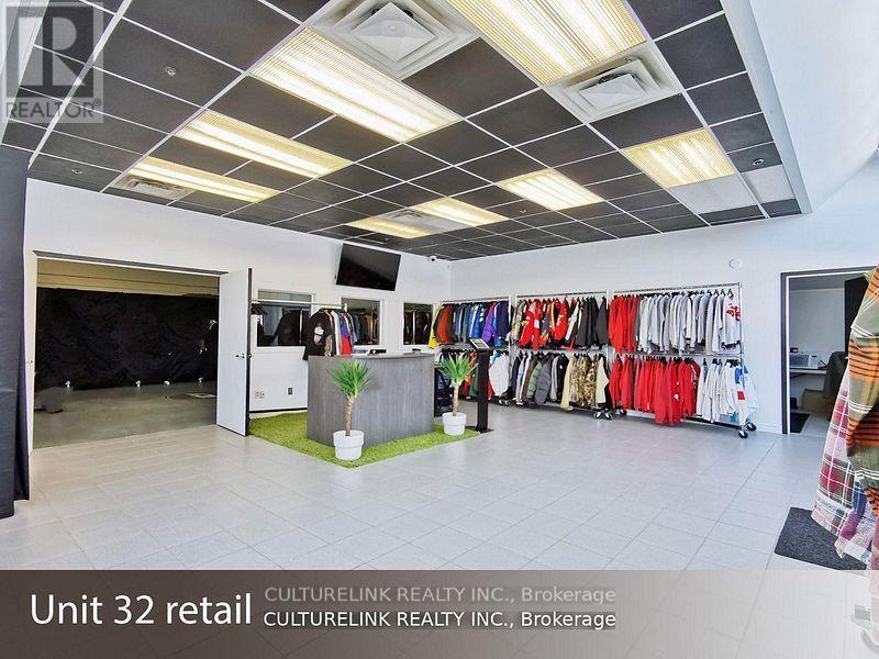 31 & 32 - 501 Passmore Avenue, Toronto, Ontario  M1V 5G4 - Photo 2 - E13515976