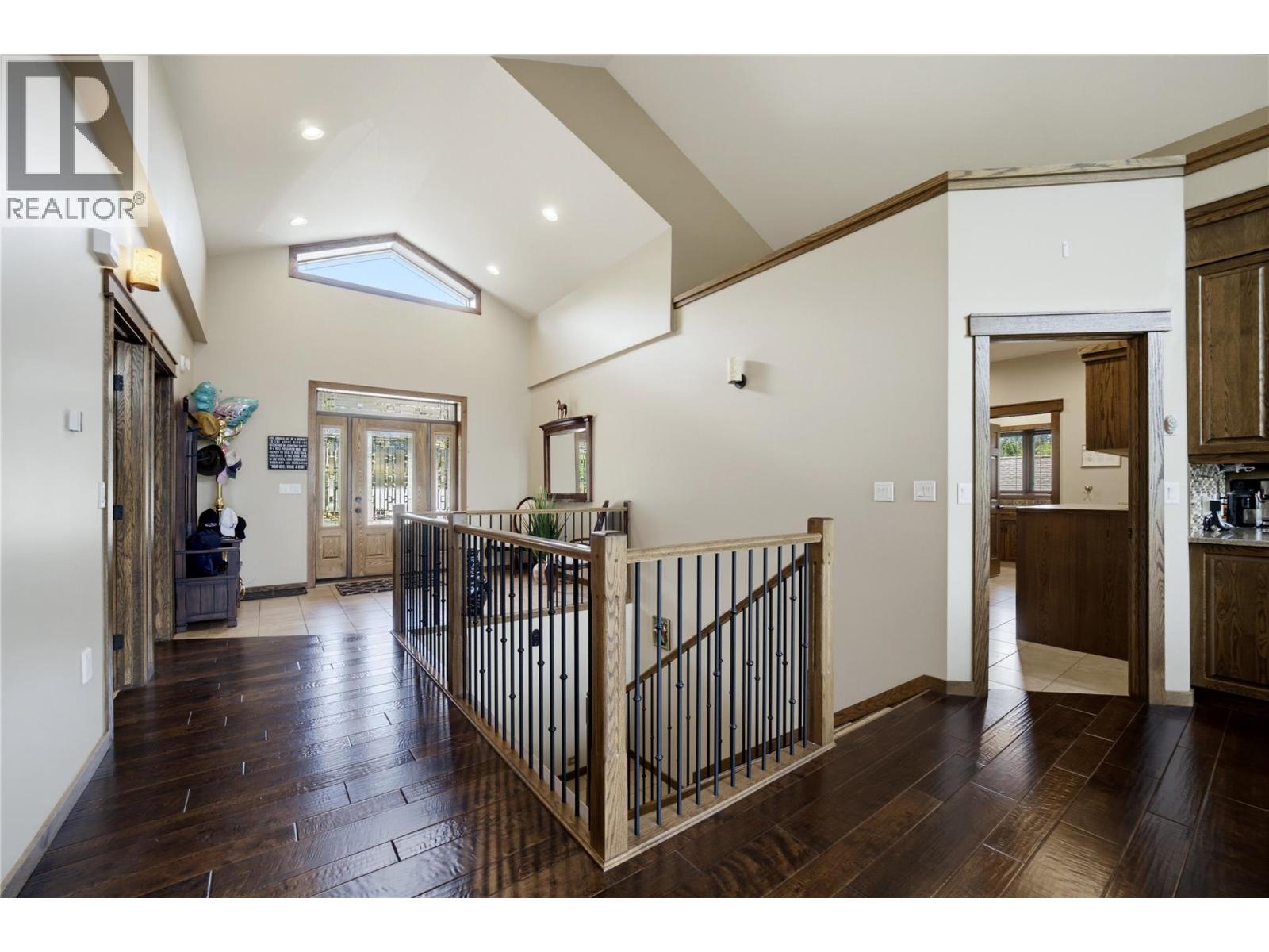 2421 25 Street NE, Salmon Arm, British Columbia  V1E 2Z7 - Photo 40 - 10393352