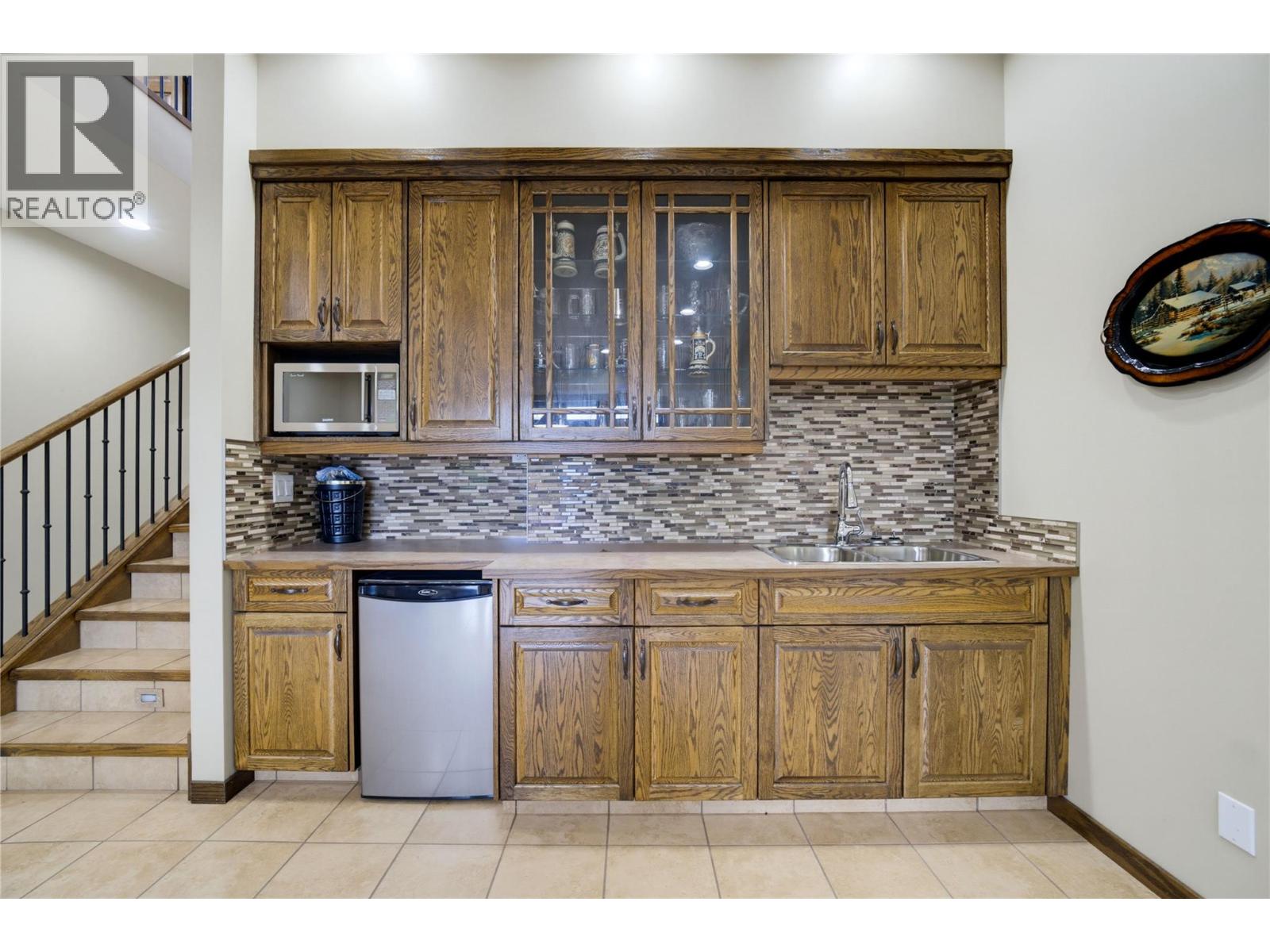 2421 25 Street NE, Salmon Arm, British Columbia  V1E 2Z7 - Photo 46 - 10393352