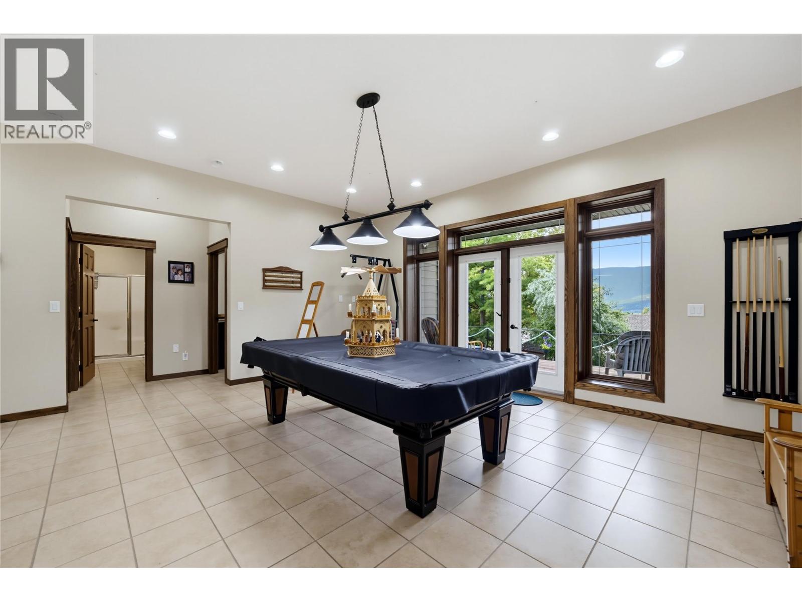 2421 25 Street NE, Salmon Arm, British Columbia  V1E 2Z7 - Photo 43 - 10393352
