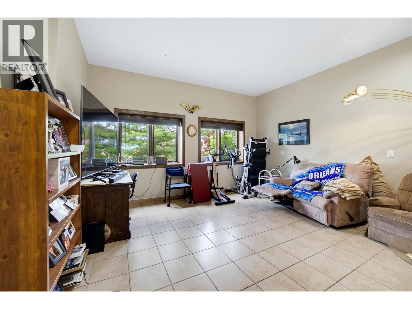 2421 25 Street NE, Salmon Arm, British Columbia  V1E 2Z7 - Photo 51 - 10393352