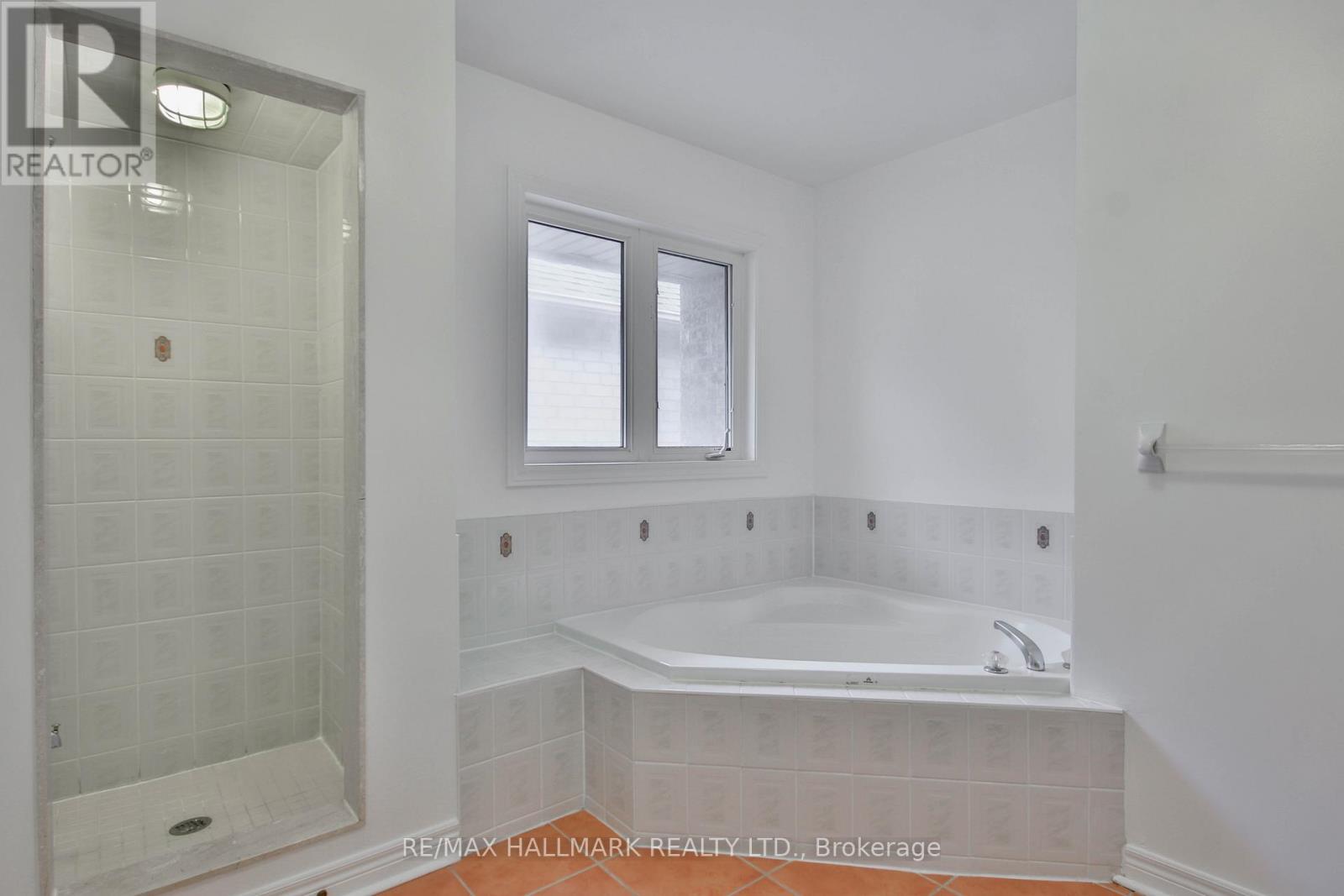 15 Briarglen Road, Markham (Cachet), Ontario  L6C 2K5 - Photo 45 - N13515918