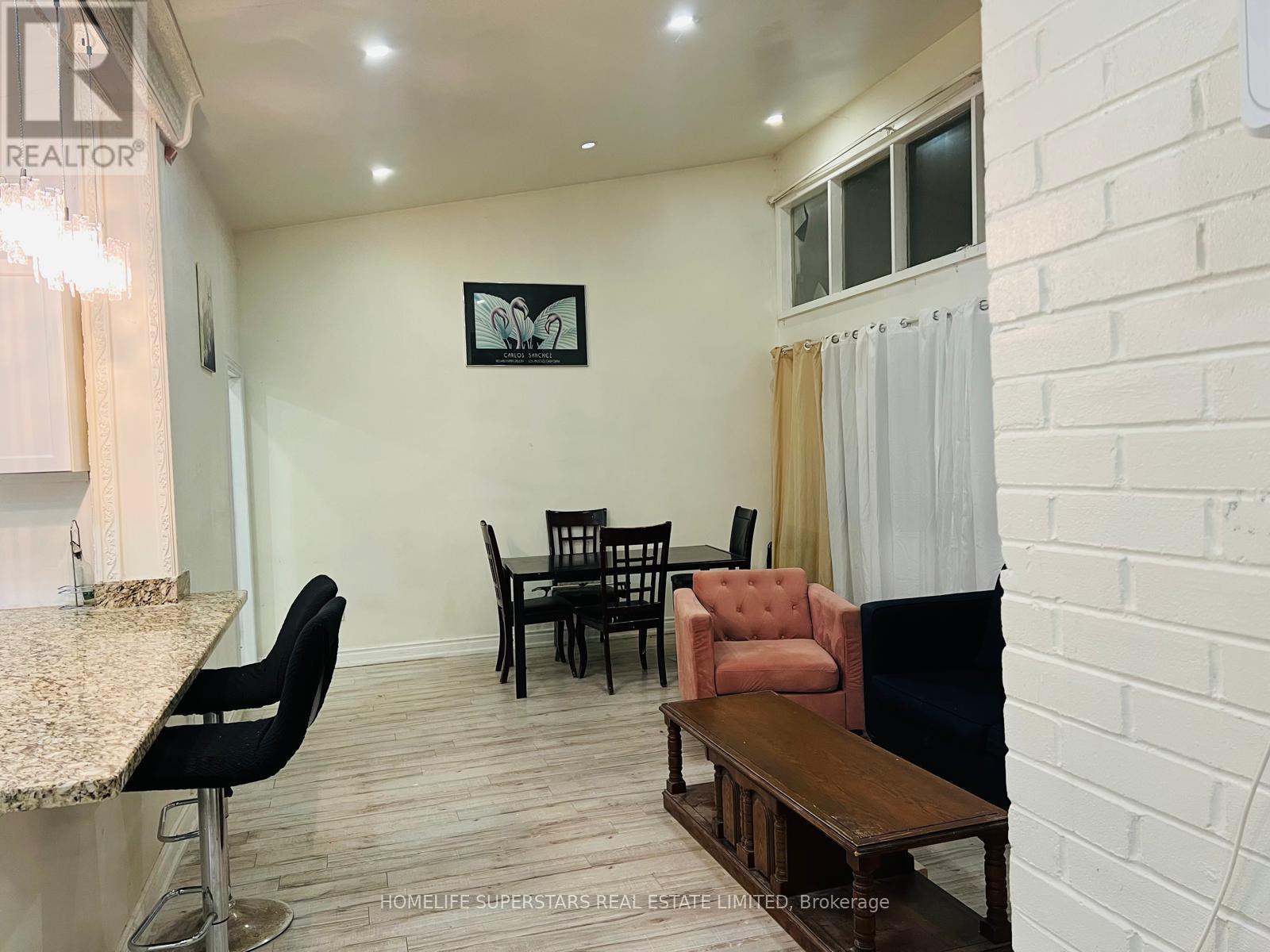 Unknown Address, ,    - Photo 5 - W13515954