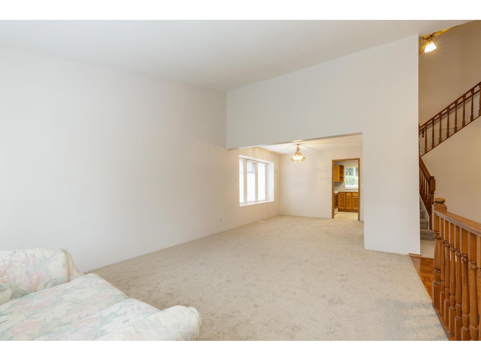 16397 Glenmoor Court, Surrey, British Columbia  V4N 1V2 - Photo 5 - R3142134
