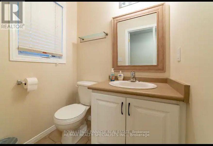 60 Everglade Crescent, Kitchener, Ontario  N2E 3Y6 - Photo 6 - X13515924