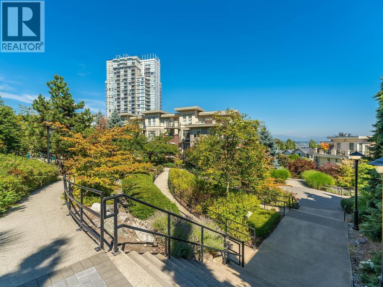 307 285 Ross Drive, New Westminster, British Columbia  V3L 0B9 - Photo 1 - R3140833