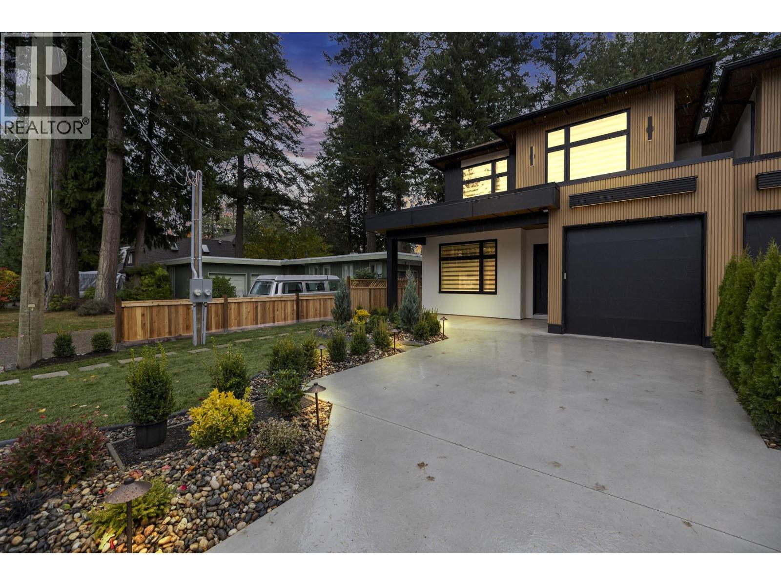 5666 10A AVENUE, Delta