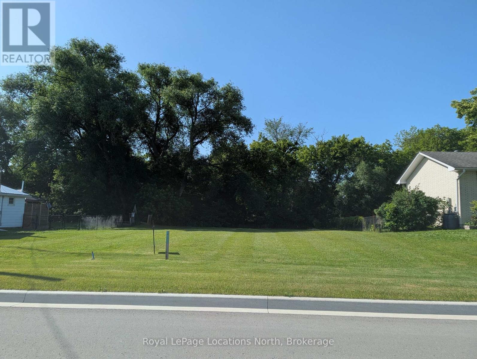 323 Sunnidale Street, Clearview (Stayner), Ontario  L0M 1S0 - Photo 2 - S13516130