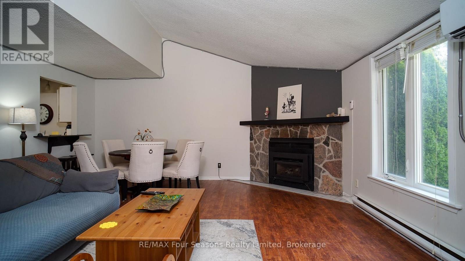 4 - 4 Trafalgar Road, Collingwood, Ontario  L9Y 5G4 - Photo 5 - S13516158