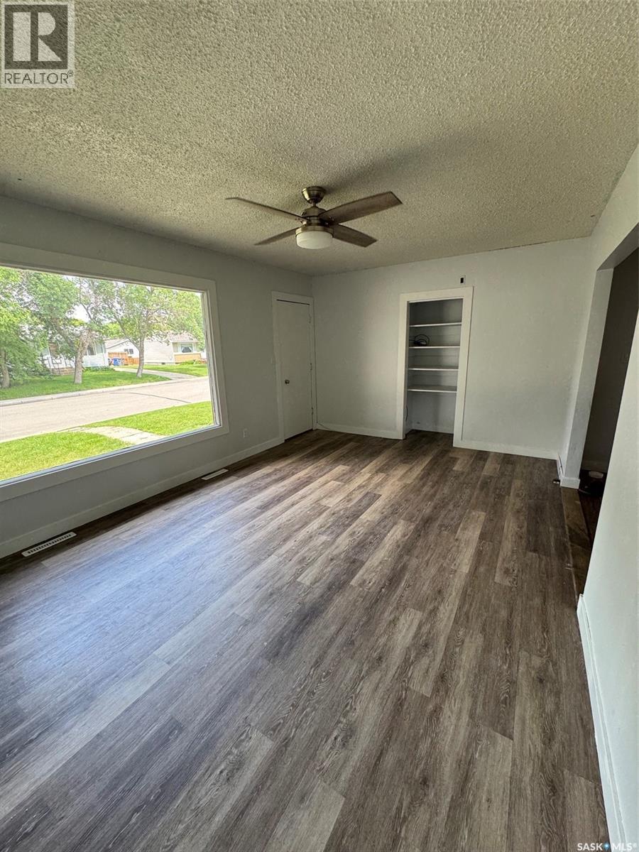 259 Duncan Road, Estevan, Saskatchewan  S4A 0A5 - Photo 9 - SK033258